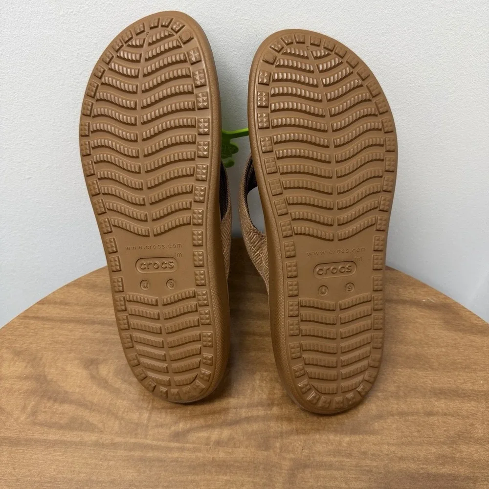 CROCS Men's YUKON VISTA II LiteRide Flip Flop‎ Sandal, Hazelnut, Size 9 - New